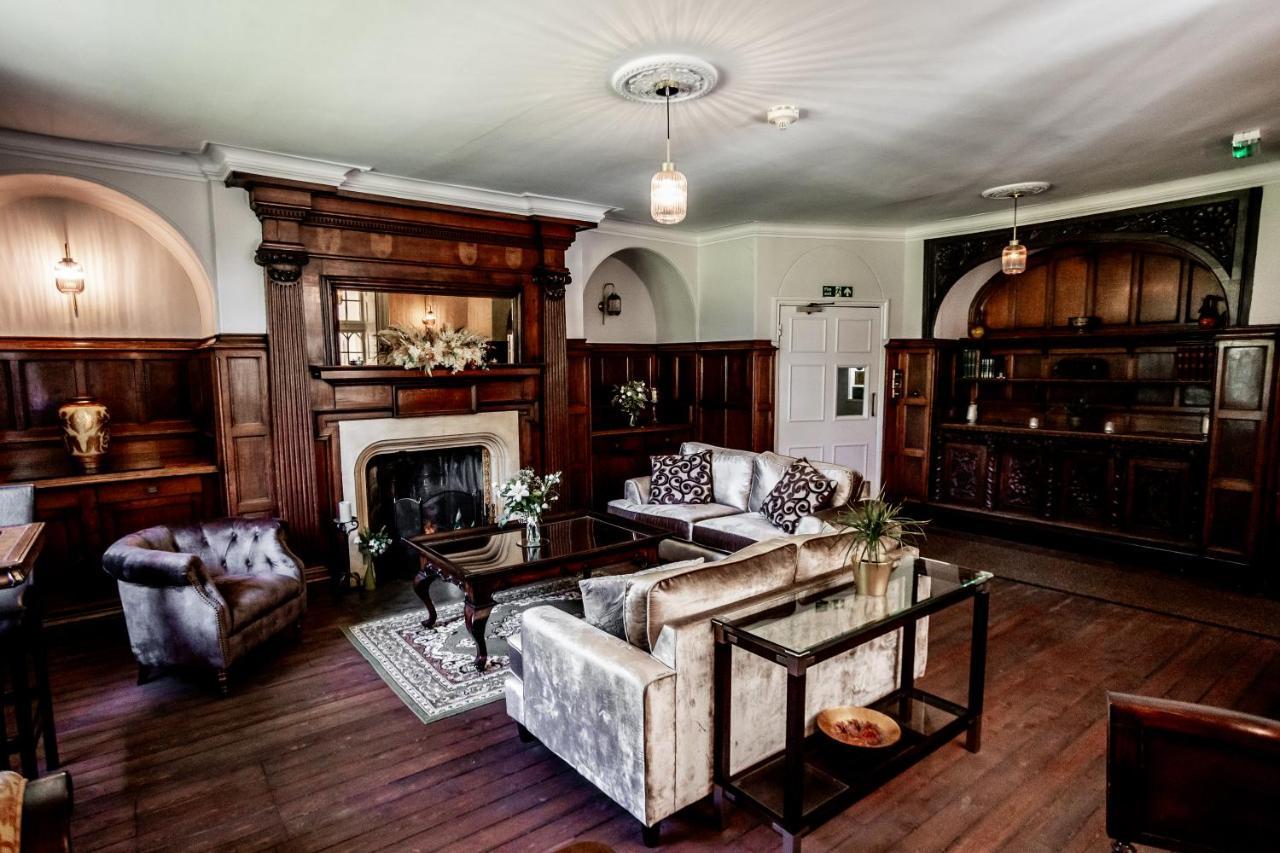 Woodborough Hall Bagian luar foto